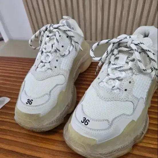 [BUNJANG] Balenciaga Triple S Sneakers White / 발렌시아가 트리플 S 스니커즈 화이트 상태좋아요
