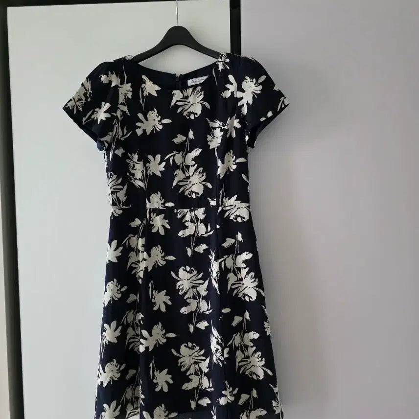 [BUNJANG] Navy Flower Dress / 원피스(새상품)