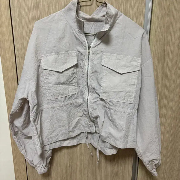 [BUNJANG] Cropped Windbreaker Jacket / 크롭 바람막이 자켓