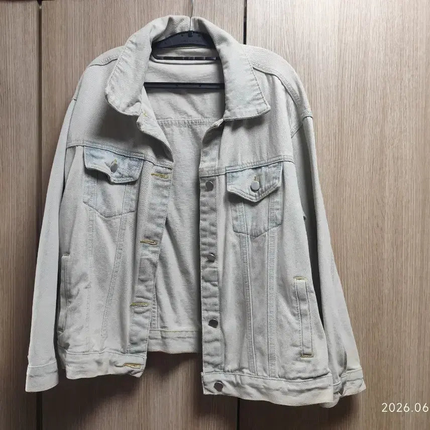 [BUNJANG] Light Wash Denim Jacket / 최종가격내림)데님 자켓 연청