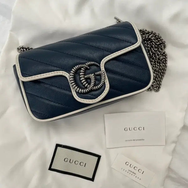 [BUNJANG] Gucci Matelassé GG Marmont Flap Super Mini Crossbody Navy / (구찌) 마틀라세 GG 마몬트 플랩 수퍼 미니 크로스백 네이비