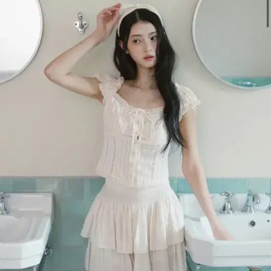 [BUNJANG] La Belle Blanc Lily Blouse / 라벨르블랑 릴리 블라우스