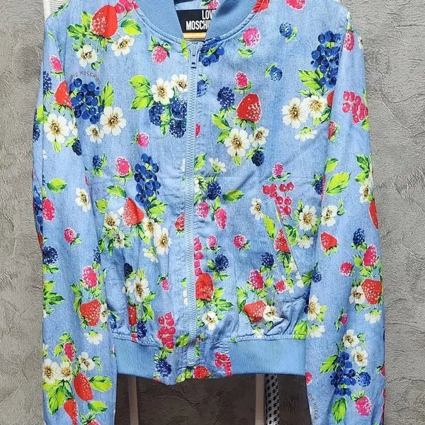 [BUNJANG] Love Moschino Berry Pattern Blouson / 러브모스키노 베리 패턴 블루종