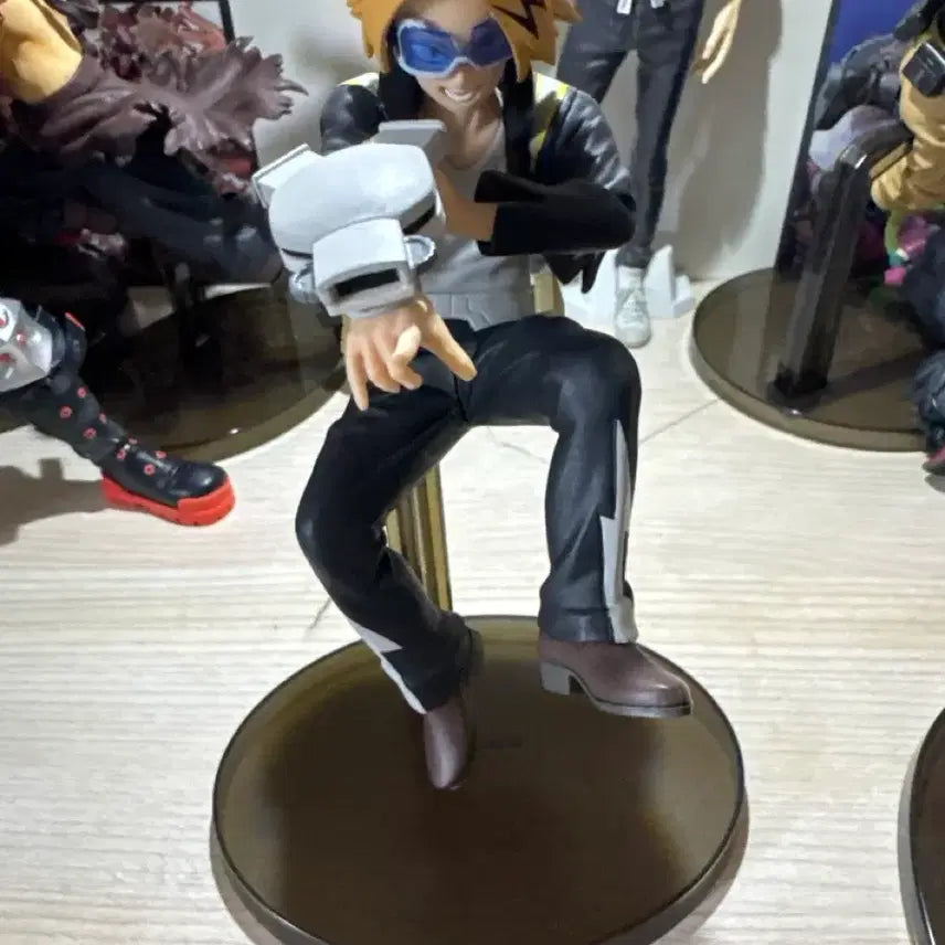 [BUNJANG] Kaminari Denki Amazing Heroes Figure / 카미나리 덴키 어메이징 히어로즈 피규어