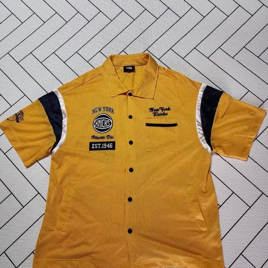 [BUNJANG] NBA New York Knicks Mesh Short Sleeve Shirt (L) / NBA뉴욕닉스 반팔셔츠(L)