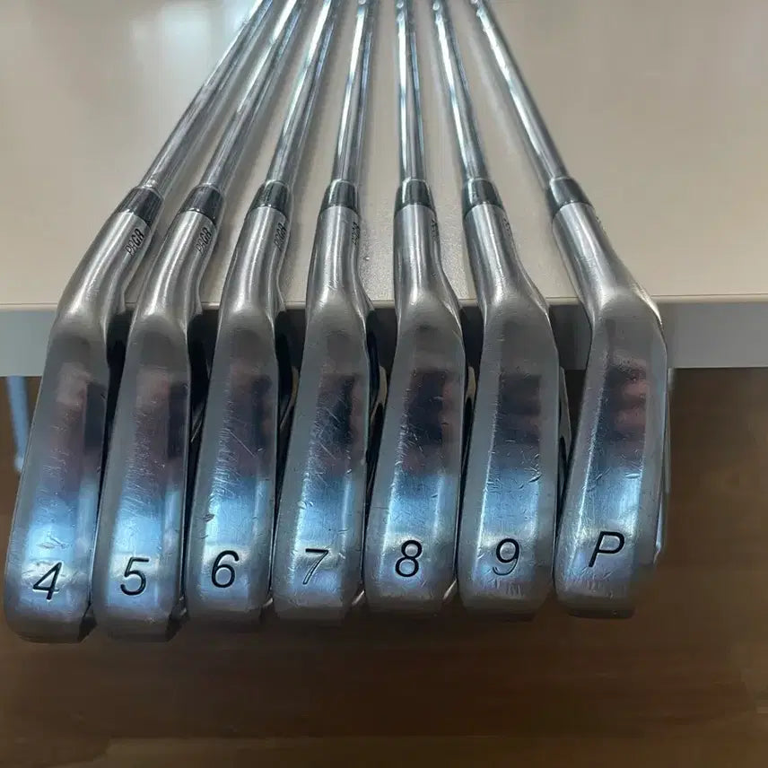 [BUNJANG] PRGR iD BL Forged Iron Set (4-P) Dynamic Gold S200 / PRGR iD BL 단조 7아이언 세트 (4~P) 다이나믹골드 S200