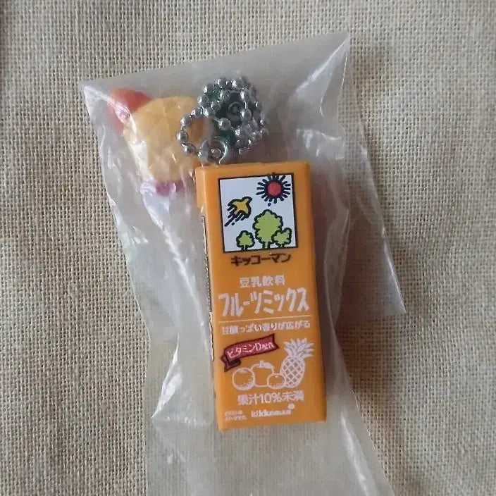 [BUNJANG] Gicoman Soy Milk Keychain / 기꼬만 두유 키링