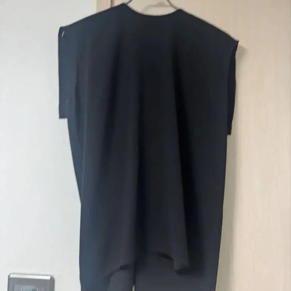 [BUNJANG] Della Lana Sleeveless Black Blouse (New) / 델라 라나 민소매 블랙 블라우스 (새상품)