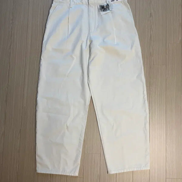 [BUNJANG] Uniqlo C Barrel Pants (New) - Includes Large Shopping Bag / 유니클로 C 배럴팬츠 새상품 (장바구니 증정)