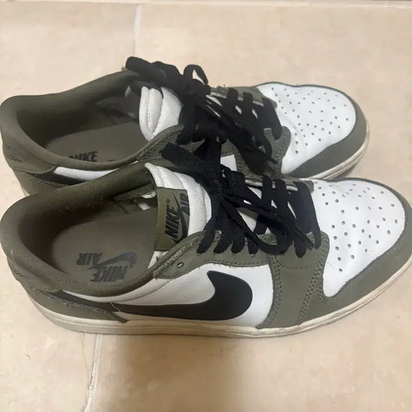 [BUNJANG] Air Jordan 1 Retro Low OG Medium Olive Summit White 265 / [265] 조던 1 레트로 로우 OG 미디움 올리브 앤 서밋 화이트