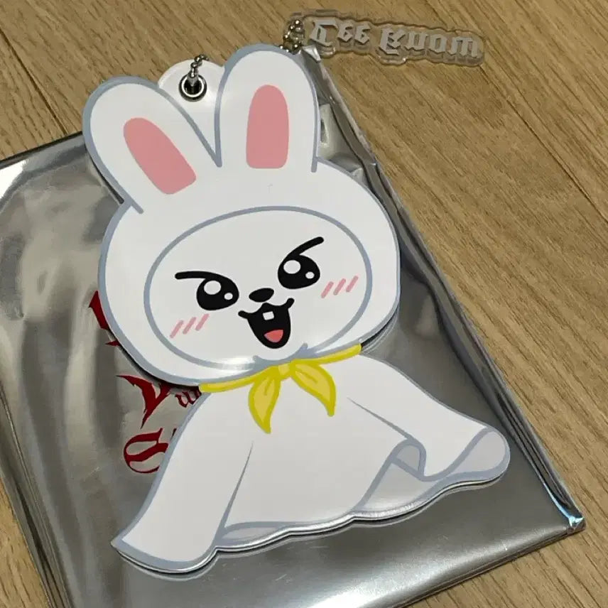 [BUNJANG] Stray Kids Bang Chan Dominate Ribbit Lee Know Uchiwa Keychain / 스키즈 도미네이트 리빗 리노 우치와 키링