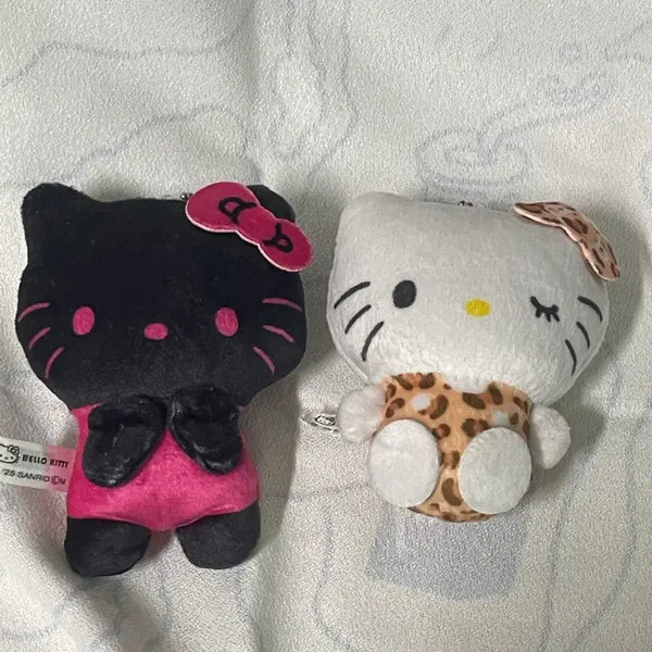 [BUNJANG] Hello Kitty Gacha Keychain / 헬로키티 가챠 키링