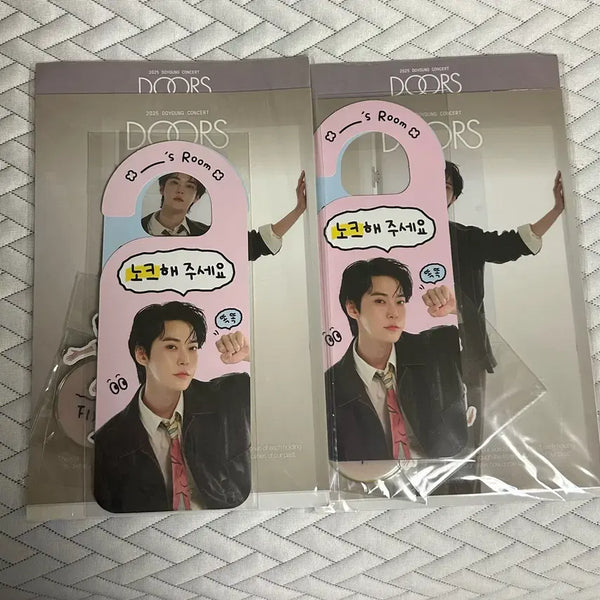 [BUNJANG] NCT 127 Doyoung Doors MD Door Decor Set / 원가이하) 엔시티127 도영 도어스 md 도어 데코 세트 doors