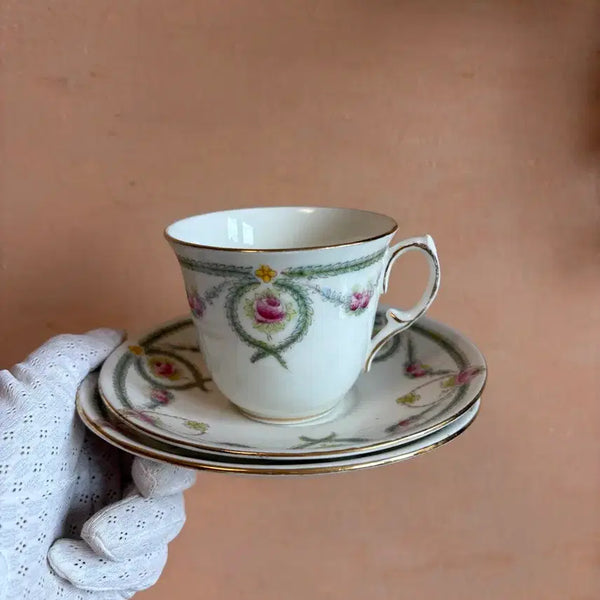 [BUNJANG] 1892 R&D Balmoral Teacup, Saucer, and Plate Trio - Antique English China / 1892년 영국 앤틱 R&D사의 발모랄 차이나 듀오&소서