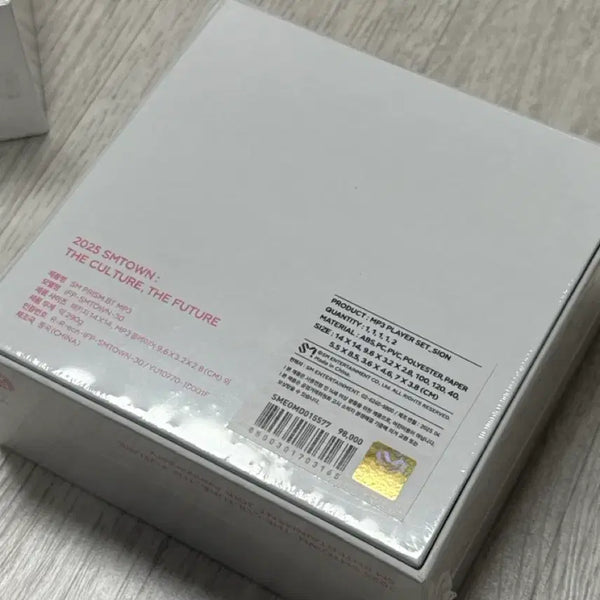 [BUNJANG] SM Entertainment 30th Anniversary SHINee Minho MP3 Player (Sealed) / SM 30주년 MP3 시온 (미개봉)