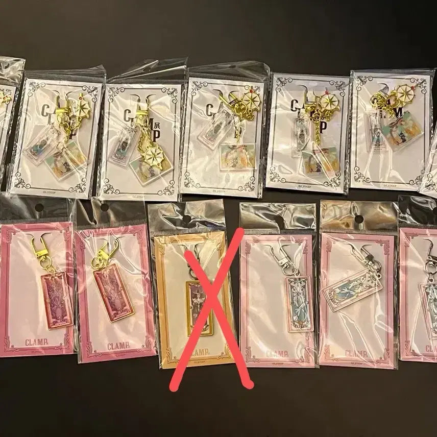 [BUNJANG] Cardcaptor Sakura Cherry Clamp Exhibition Keychain / 카드캡터 사쿠라 체리 클램프전 키링