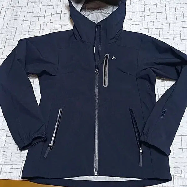[BUNJANG] Nepa Spring/Autumn Waterproof Windbreaker Women's Size 55 / 네파 춘추용 방수바람막이 90 여성55 가슴50 기장67