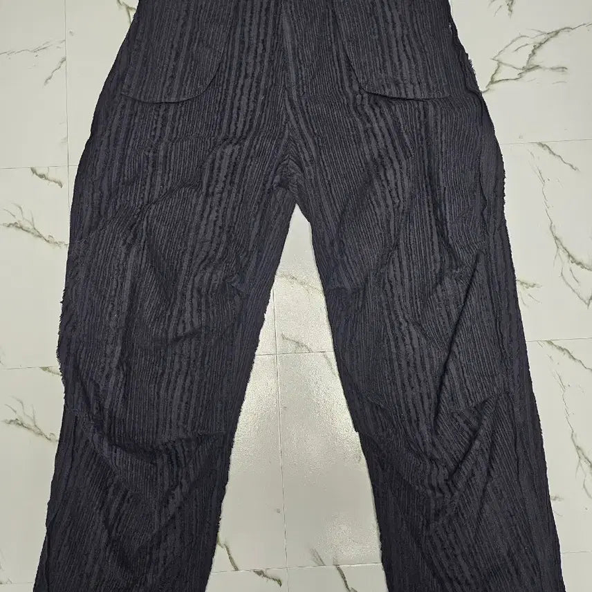 [BUNJANG] ODLYWORKSHOP Black Stripe Wide Pants / ODLYWORKSHOP 블랙 스트라이프 와이드 팬츠