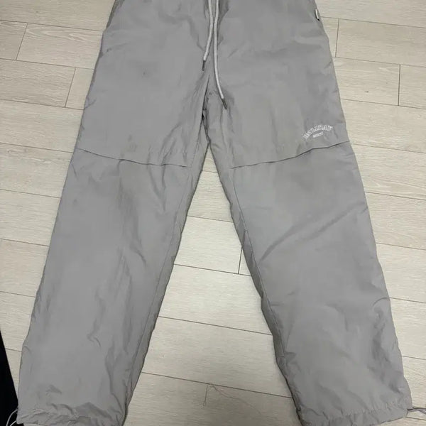 [BUNJANG] Ordinary Holiday Nylon Pants Free Size / 오디너리홀리데이 나일론 팬츠 free