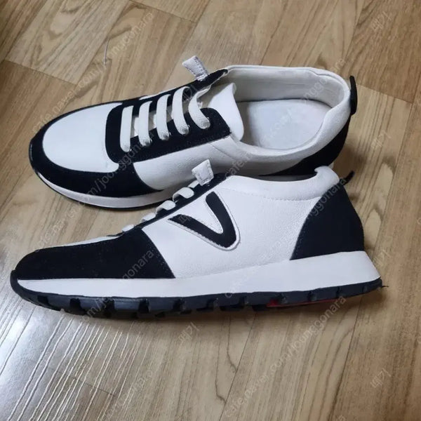 [BUNJANG] Genuine Leather Sneakers Size 245 / 천연 소가죽  스니커즈 245 새제품