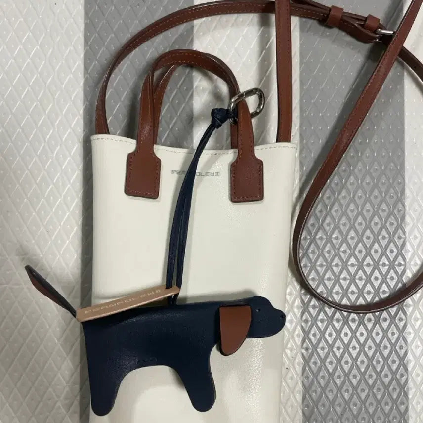 [BUNJANG] Beanpole Dog Design Crossbody Bag White / 귀여운 강아지 디자인 빈폴ㅂ크로스백 화이트