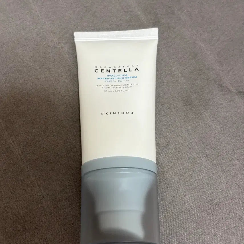 [BUNJANG] Skin1004 Madagascar Centella Hyalu-Cica Water Fit Sun Serum 50ml / 스킨1004 마다가스카르 센텔라 히알루-시카 워터핏 선세럼 50ml