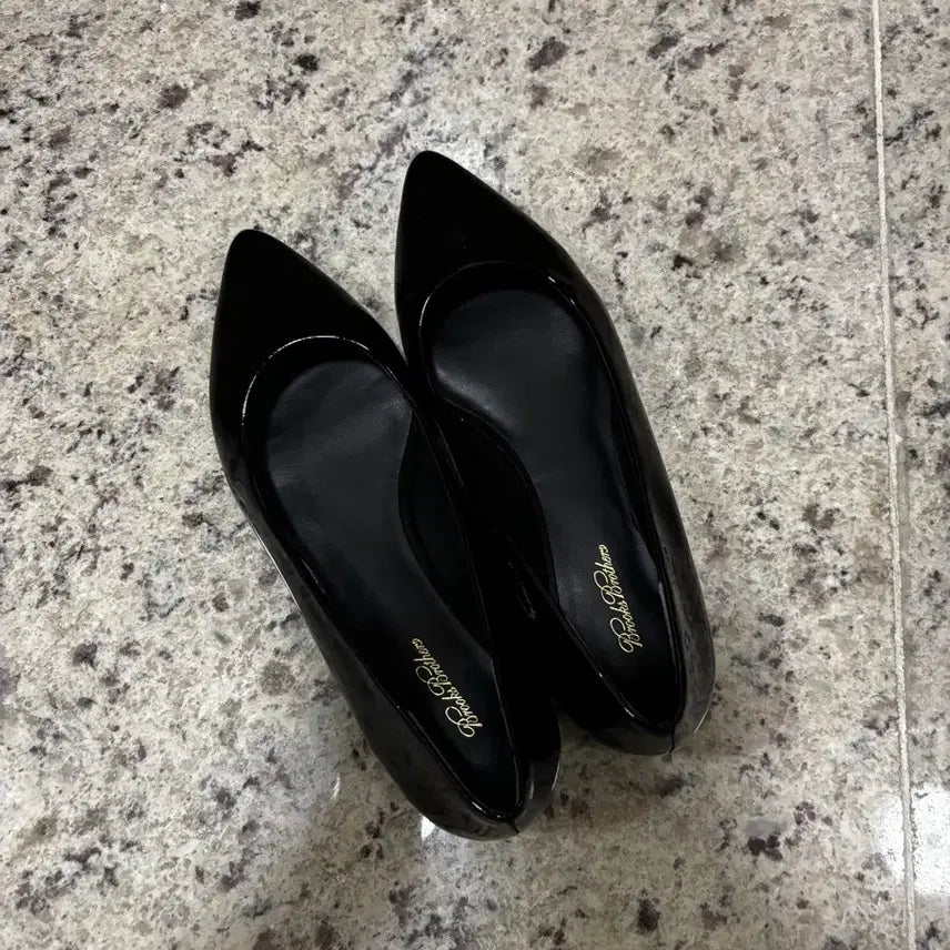 [BUNJANG] Brooks Brothers Patent Leather Pointed Toe Flats / Brooks brothers patent pointed toe flat