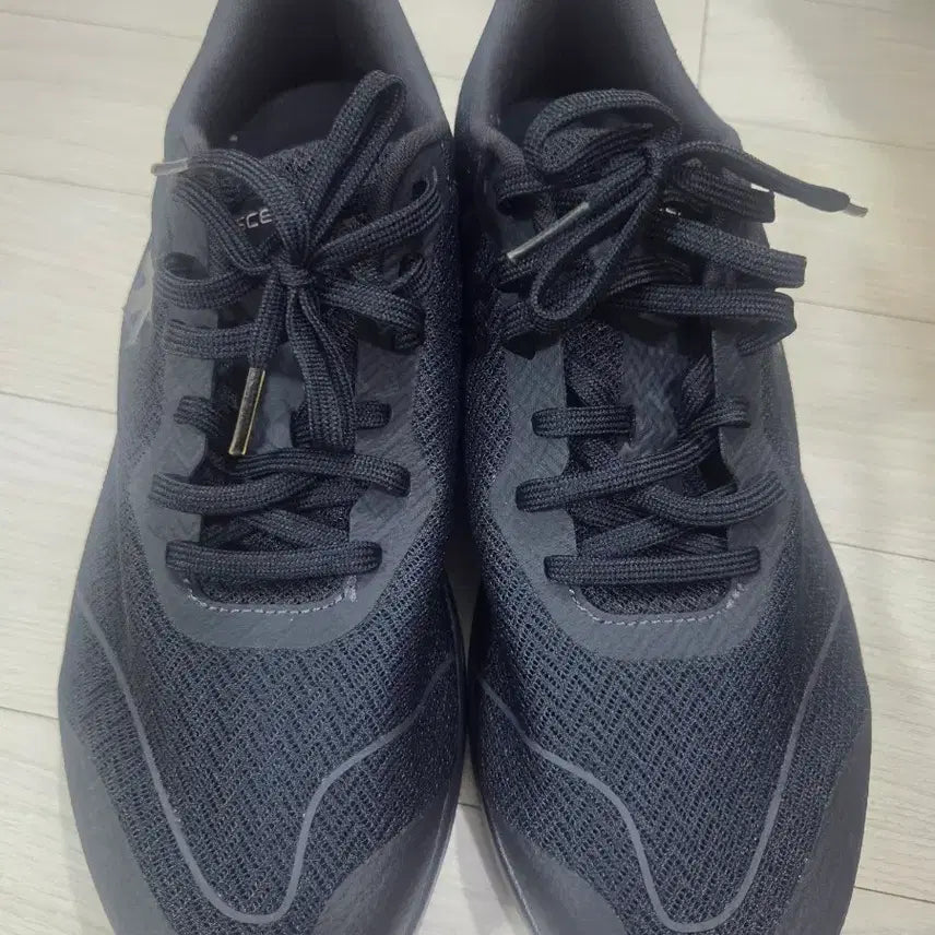 [BUNJANG] Descente Delta Pro Mild Sneakers / : 데상트 델타프로 마일드 (Delta Pro Mild)