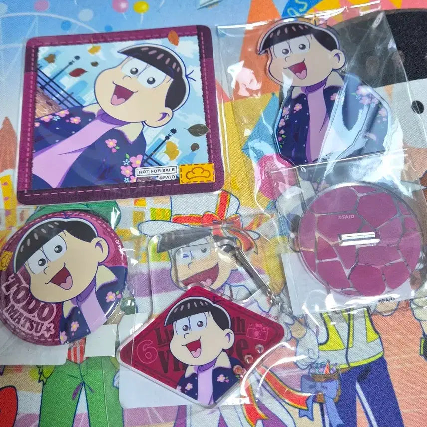 [BUNJANG] Osomatsu-san Web Lottery Vol. 24 Todomatsu Acrylic Stand, Carabiner, Can Badge, Coaster Bundle Set / 오소마츠상 웹쿠지 24탄 토도마츠 아크릴 스탠드 카라비너 캔뱃지 코스터