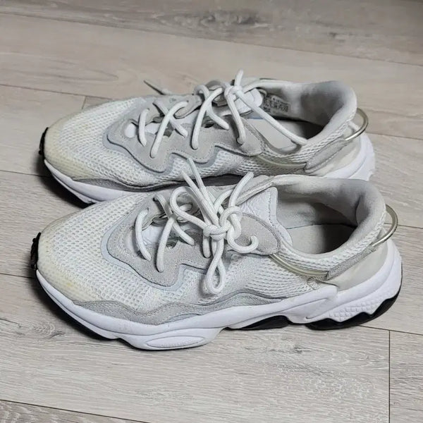 [BUNJANG] Adidas Ozweego White 235mm Sneakers / 아디다스 오즈위고 화이트 235