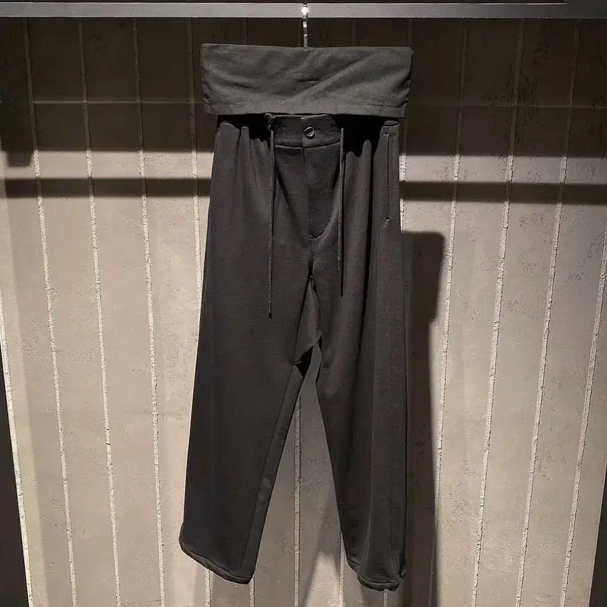 [BUNJANG] Songzio Sweatpants Black / 송지오 스웻팬츠 (34)