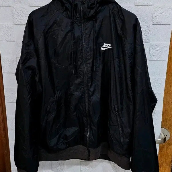 [BUNJANG] Nike Black Windbreaker Jacket L / 무배)나이키 바람막이 자켓 블랙 L