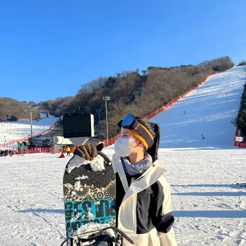 [BUNJANG] Instay Ski/Snowboard Wear and Accessories Bundle / 보드복+각종 악세사리(장갑, 보호대, 고글 등) 팝니다