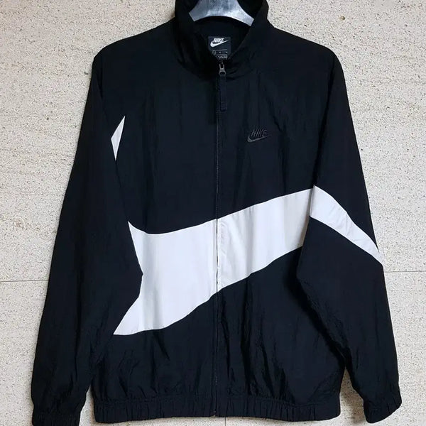 [BUNJANG] Nike Big Swoosh Unisex Woven Windbreaker Jumper / 나이키 빅스우시 공용 우븐 바람막이 점퍼