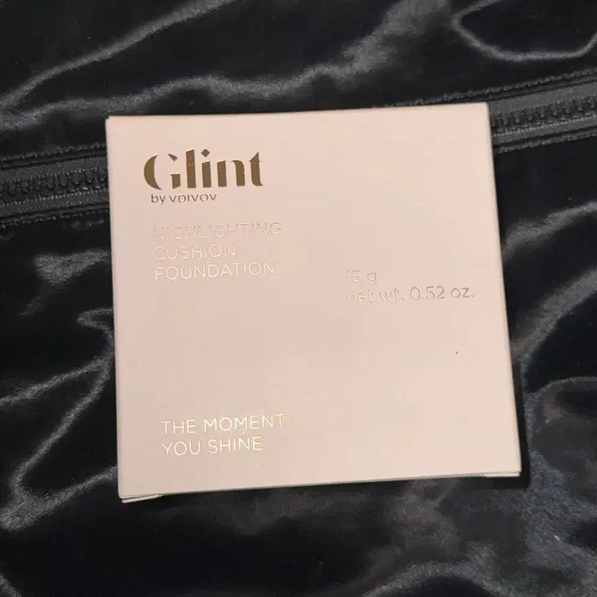 [BUNJANG] Glint Highlighting Cushion Foundation SPF 50+ PA++++ 21 Fair Pink / [새상품] 글린트 하이라이팅 쿠션 파운데이션 21호 페어핑크