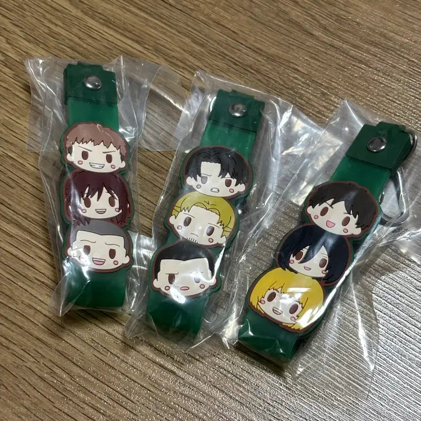 [BUNJANG] Attack on Titan Beast Titan Lottery Rubber Strap Keychain Bundle / 진격의 거인 짐승거인 쿠지 i 상 러버 키링 일괄