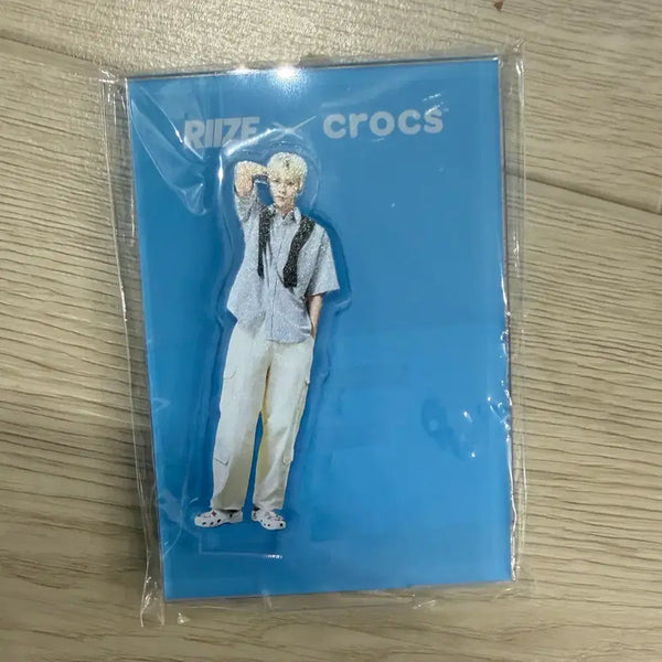 [BUNJANG] RIIZE Eunseok Crocs Japan Acrylic Stand / 라이즈 은석 크록스 재팬 아크릴 스탠드