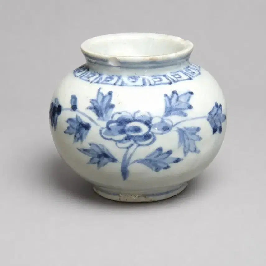 [BUNJANG] Joseon Dynasty Bunwon Celadon Porcelain Peony Design Small Tea Caddy / 조선시대 관요인 '분원' 제작 귀한 청화 백자 목단문 소호 차호 차도구