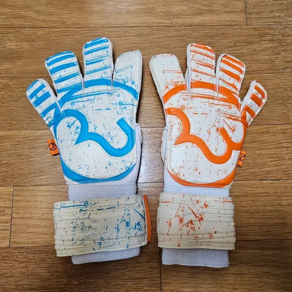 [BUNJANG] RWLK Semi-Roll Finger Goalkeeper Gloves (Size 8) / RWLK 세미롤핑거 8호 트릭스 판매