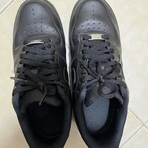 [BUNJANG] Nike Air Force 1 '07 Low Sneakers (260) / 나이키 에어포스 로우 07  260