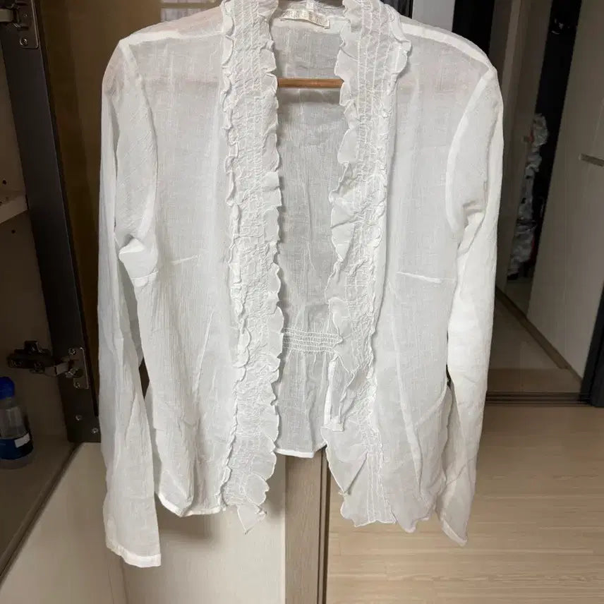 [BUNJANG] OUR LEGACY White Frill Detail Blouse / OUR LEGACY 블라우스