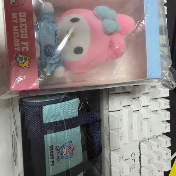 [BUNJANG] My Melody Daegu FC Collaboration Keychain Doll & Bag Set / (판매)새상품 마이멜로디 대구fc 키링 인형 키링가방 판매합니다.