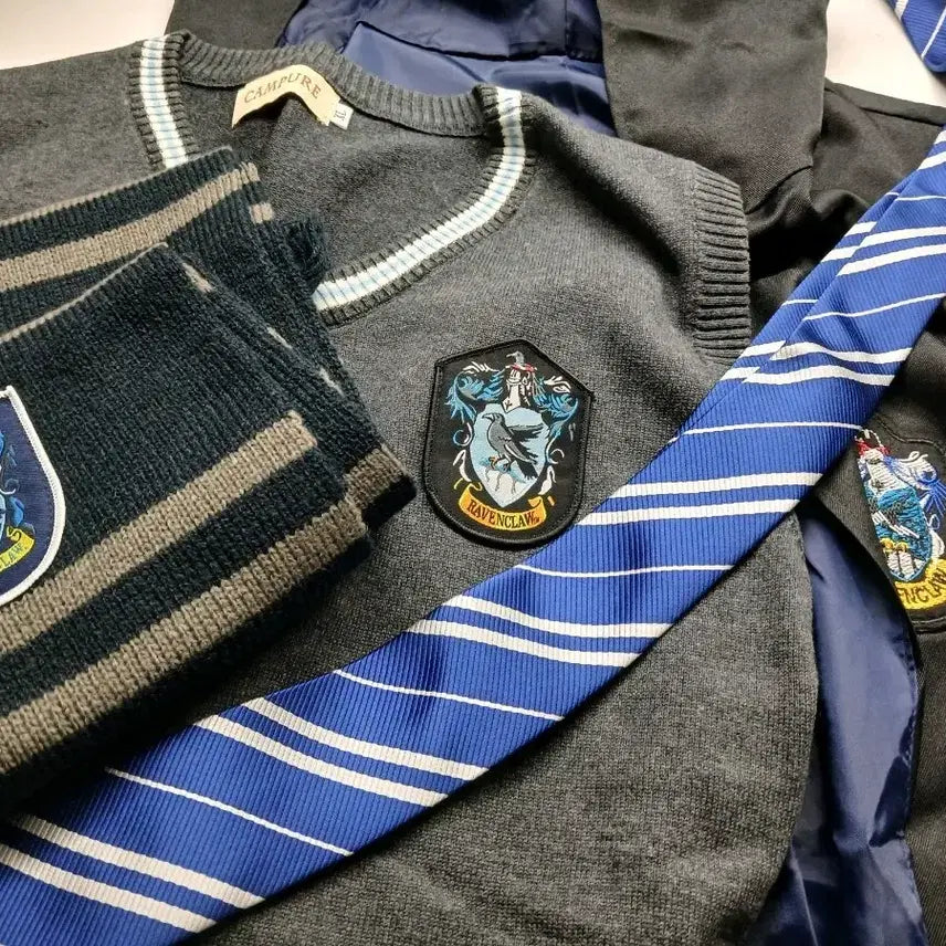 [BUNJANG] Harry Potter Ravenclaw Uniform Set - Graduation Photos (Vest, Tie, Scarf, Robe) / 해리포터 래번클로 교복 세트 졸사 (조끼, 넥타이, 목도리, 로브)