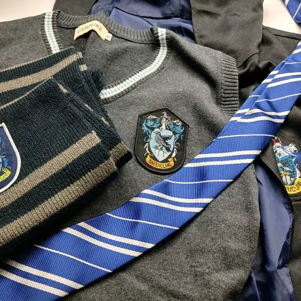 [BUNJANG] Harry Potter Ravenclaw Uniform Set - Graduation Photos (Vest, Tie, Scarf, Robe) / 해리포터 래번클로 교복 세트 졸사 (조끼, 넥타이, 목도리, 로브)