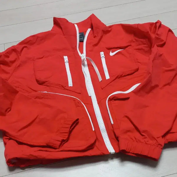 [BUNJANG] Nike Oversized Women's Short Windbreaker Jacket M / 나이키 바람막이 오버핏 여성숏자켓 M