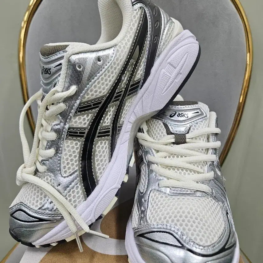 [BUNJANG] Asics Gel-Kayano 14 Cream Black Sneakers / 아식스 젤카야노 14 크림블랙