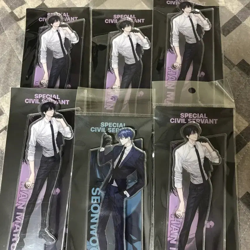 [BUNJANG] Seonwoo Eden Hanmaru Acrylic Standee / 별정직 공무원 아크릴 한마루 아크릴 선우이든