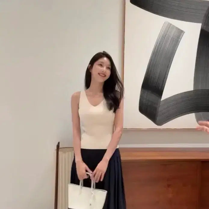 [BUNJANG] SIEBEAN Sleeveless Pale Beige S / 시에 베인 슬리브리스 페일베이지 s