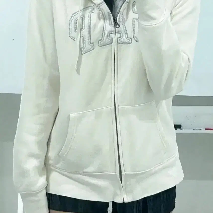 [BUNJANG] Gap Ivory Hoodie Zip-Up / 갭 후드집업 아이보리