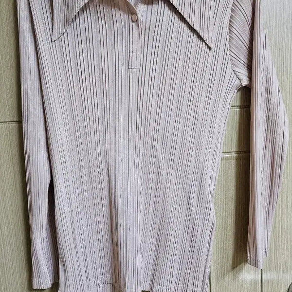 [BUNJANG] Pleats Mi Long Sleeve T-Shirt / 플리츠미 상의(새 상품)